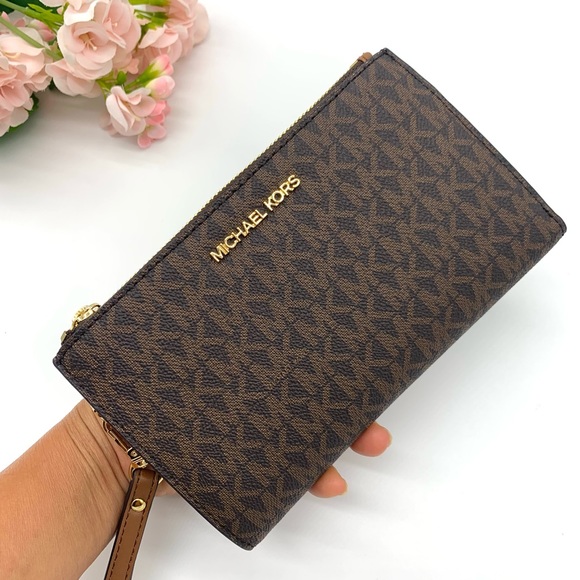 Michael Kors Jet Set Travel Double Zip Wristlet - Brown Signature / Luggage - Picture 3 of 11